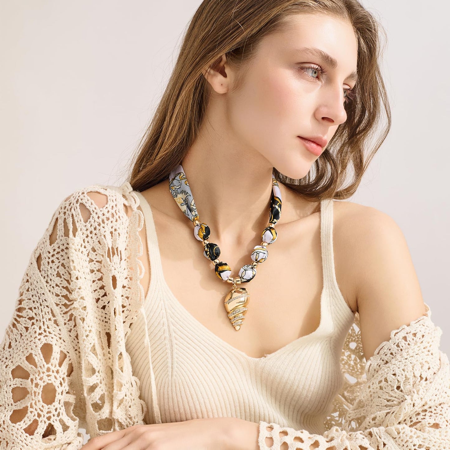 LILIE&WHITE Gold Seashell Necklaces for Women Premium Conch Pendant Necklaces Classic Summer Statement Choker Necklace Jewelry Gift