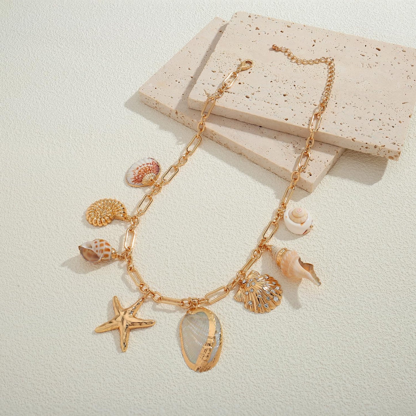 LILIE&WHITE Sea shell Necklace For Women With Trendy Charms Conch Necklace Starfish Charms Necklaces Uinque Summer Beach Mermaid Necklaces Fashion Shell Jewelry