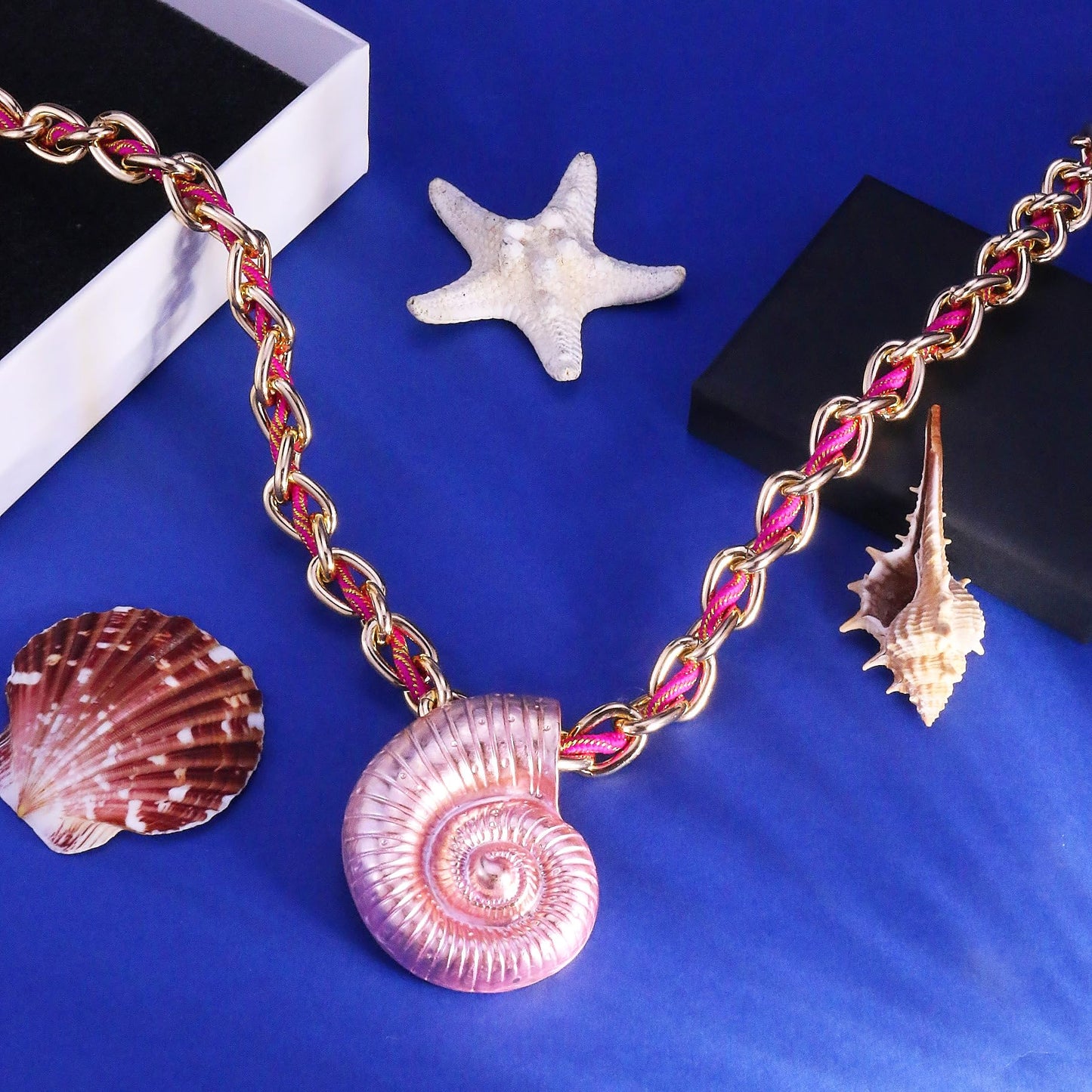 Todenb Starfish Necklace for Women Colorful Weave Seashell Pendant Necklace Boho Starfish Mermaid Necklace Summer Beach Mermaid Jewelry Accessories