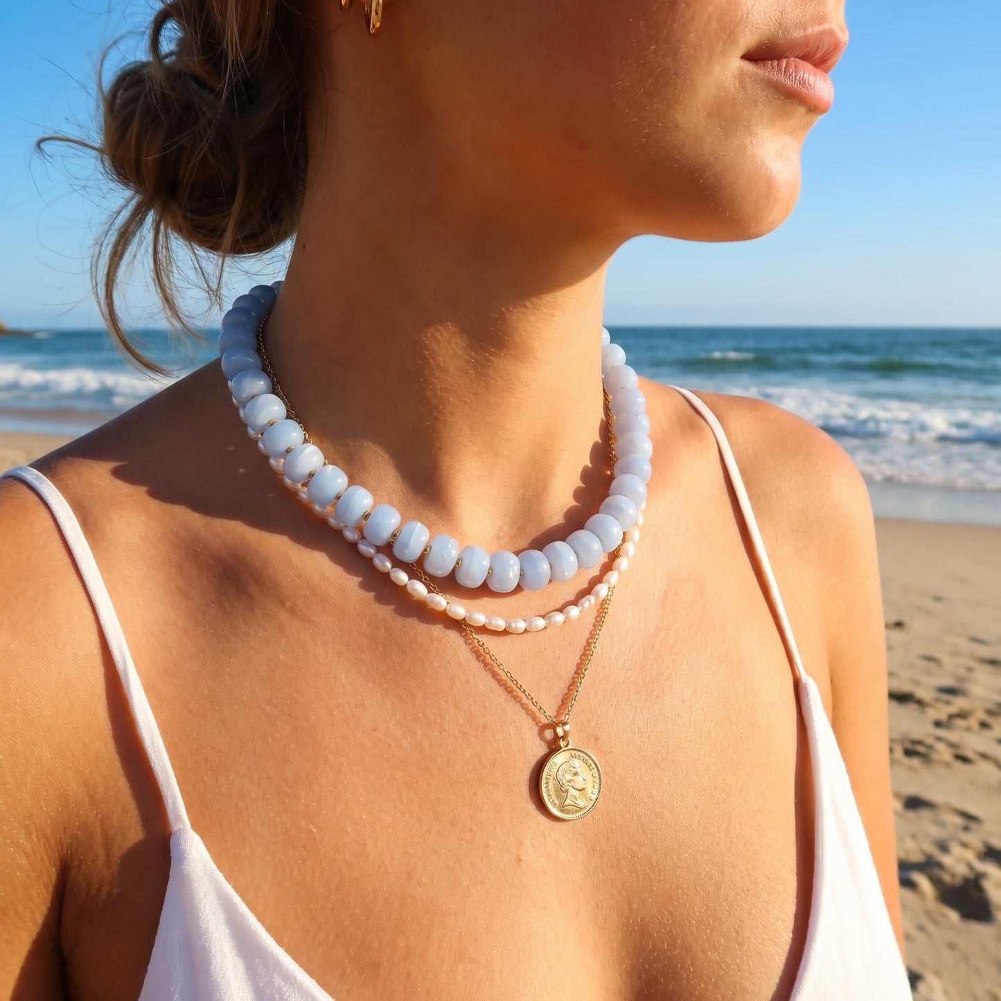 Badu Blue Chunky Beaded Necklace for Women,Acrylic Bead Choker Statement Necklace Cute Trendy Necklaces Jewelry Gifts