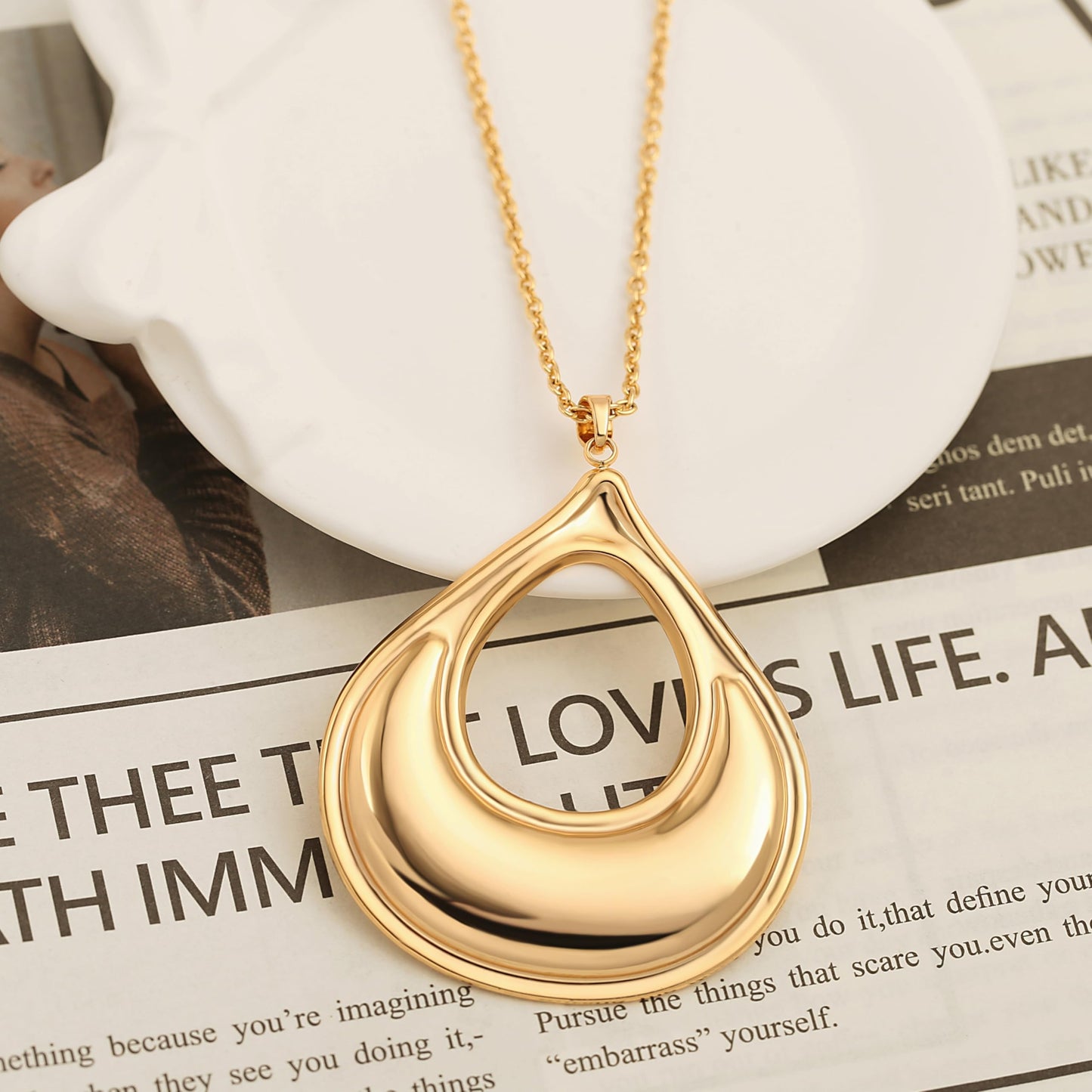 PERNNLA PEARL Long Gold Pendant Necklace for Women Open Statement Design Dainty Chain for Birthday Holiday Gift Jewelry