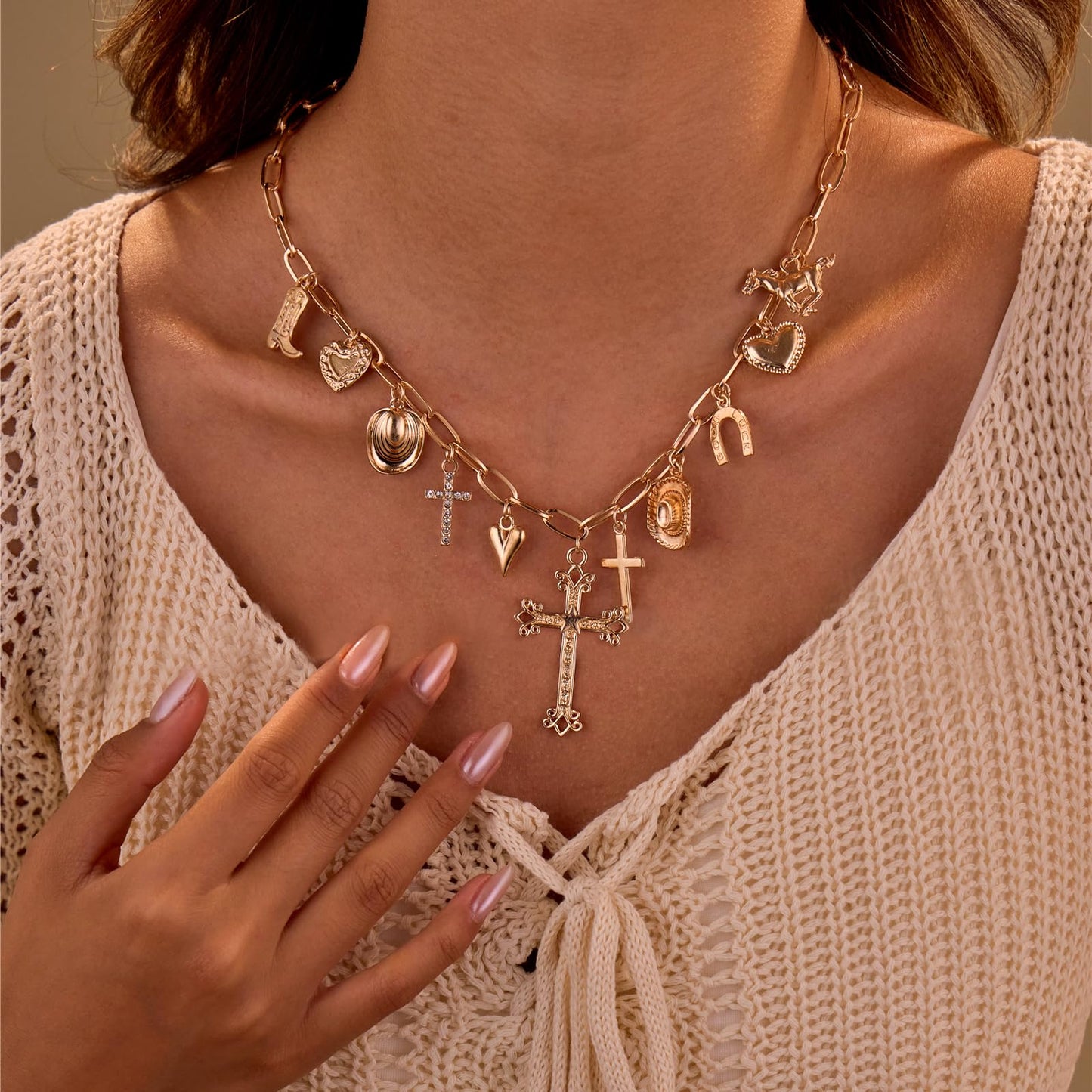 YUJIE Western Cowgirl Charm Necklace for Women Gold Plated Chunky Chain Cowboy Boot Cross Pendant Necklaces for Country Fashion Western Lovers
