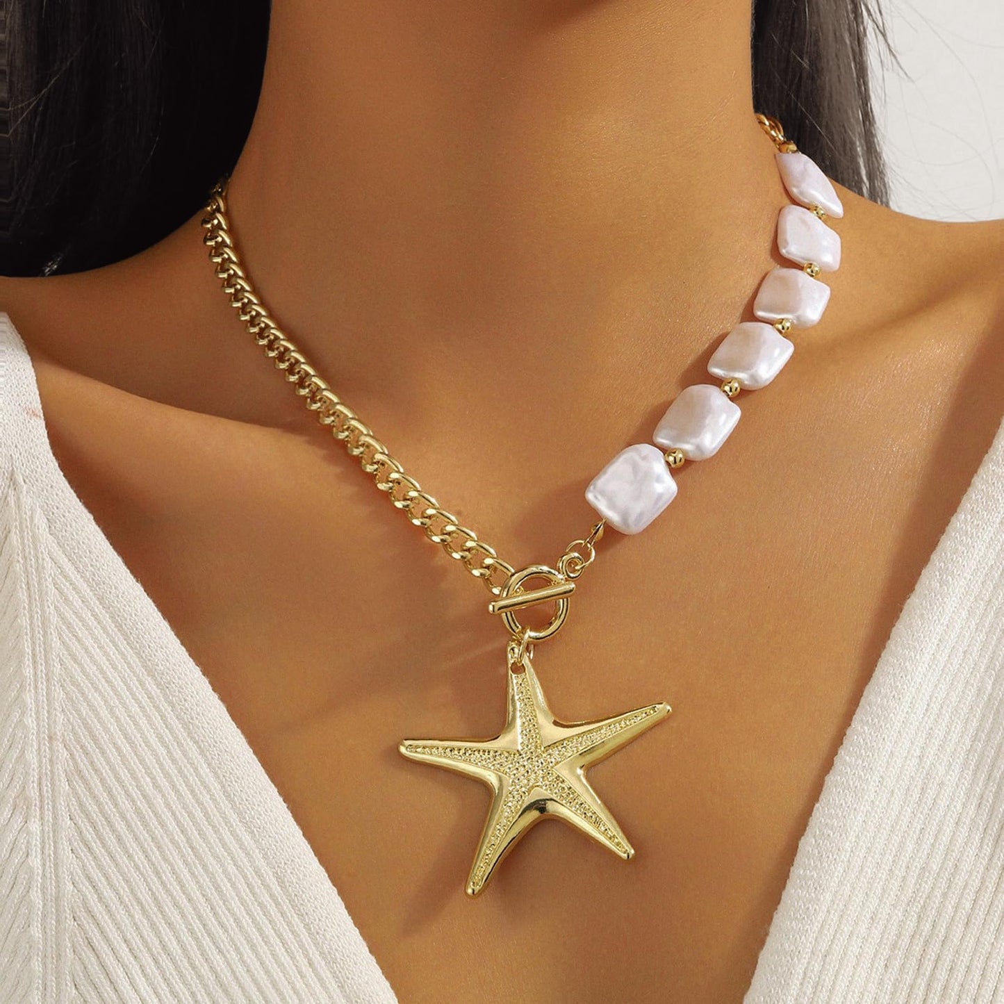 Metal Starfish Pendant Necklace with Baroque Pearls, Summer Beach Gold Chain Ocean Jewellery Fashionable Seashell Charm Choker for Women Trendy Boho Statement Jewelry
