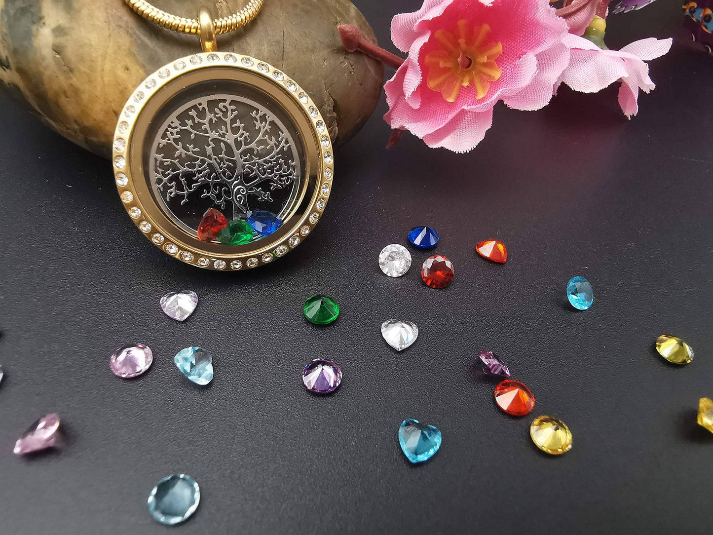 18K Gold Plated Family Tree of Life Floating Locket Necklace, Diy Stainless Steel Pendant with 24Pcs Birthstones for Mummy Mom Mother in Low Grandma Nana Aunt Niece