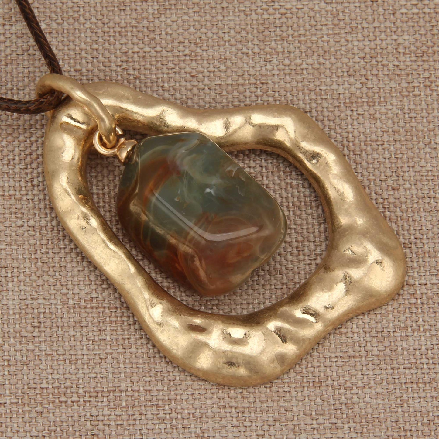 joymiao Vintage Pendant Necklace Women Chunky Gold Boho Necklace Large Vintage Bohemian Statement Boho Necklaces with Resin Stone Hippie Jewelry