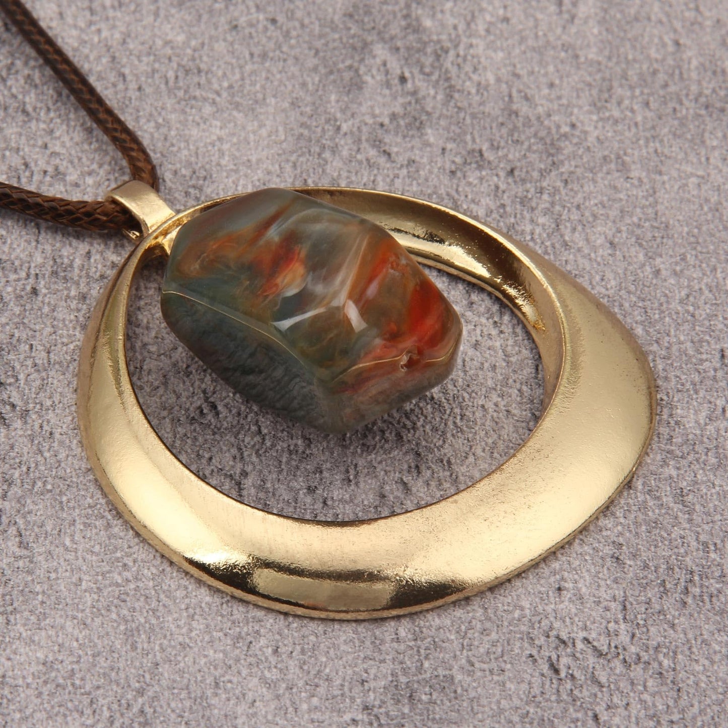 joymiao Boho Necklaces for Women Trendy Bohemian Necklaces Chunky Statement Vintage Necklace Hand Made Jewelry Gold Pendant with Resin Stone