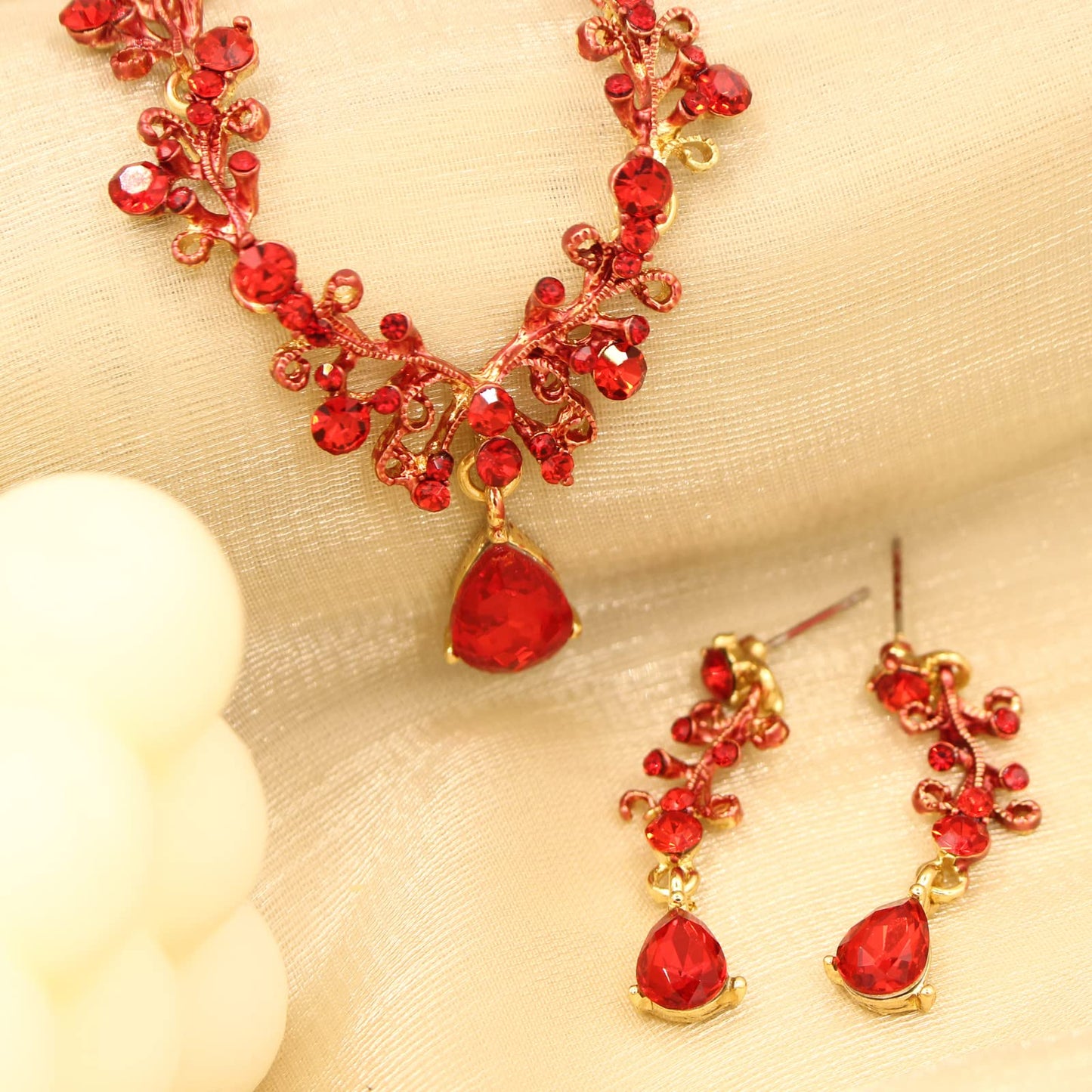 3Pcs Austrian Crystal Jewelry Set for Women, Necklace Dangle Earrings Link Bracelet Jewelry Set with Gold/Platinum/Gun Plated, Wedding Party Jewelry for Bridal Bridesmaid (Red-Gold Plated)