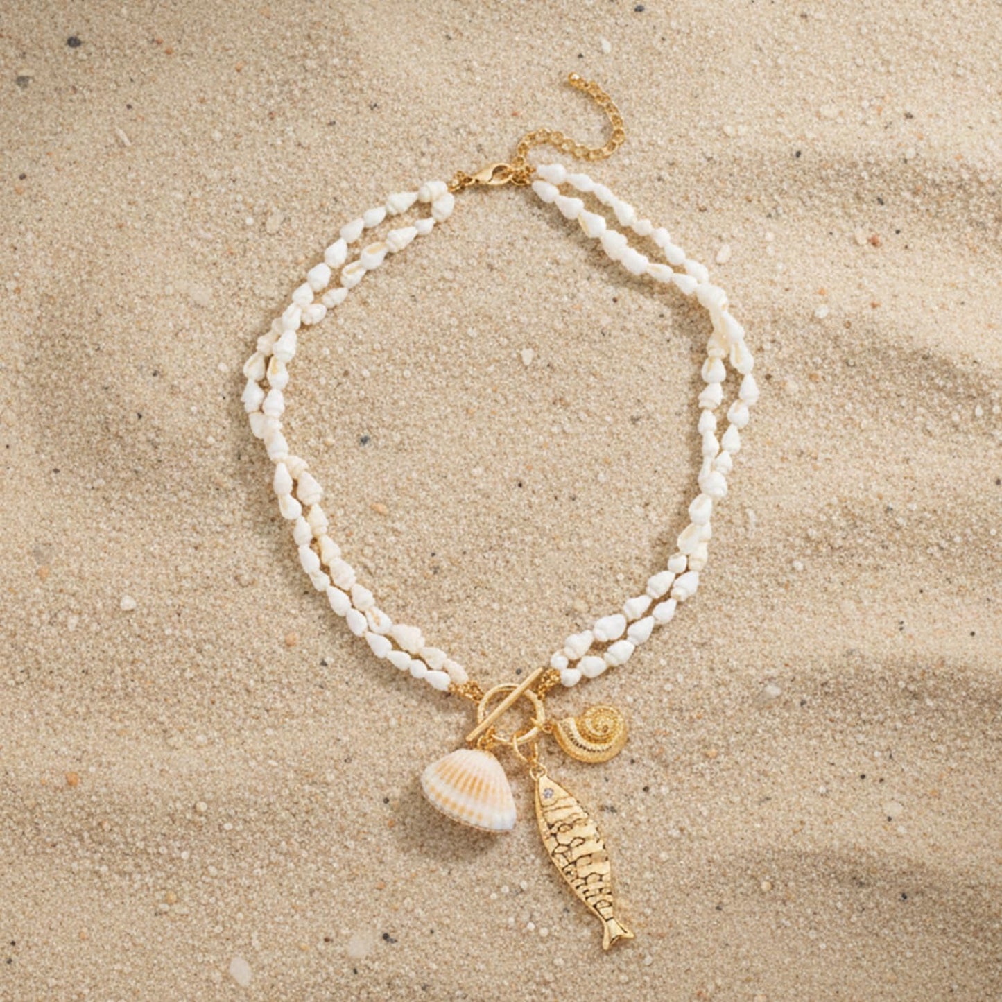 LILIE&WHITE Gold Fish Necklaces for Women Shiny Shell Conch Pendant Necklaces Classic Beach Statement Charms Necklace Jewelry Gift