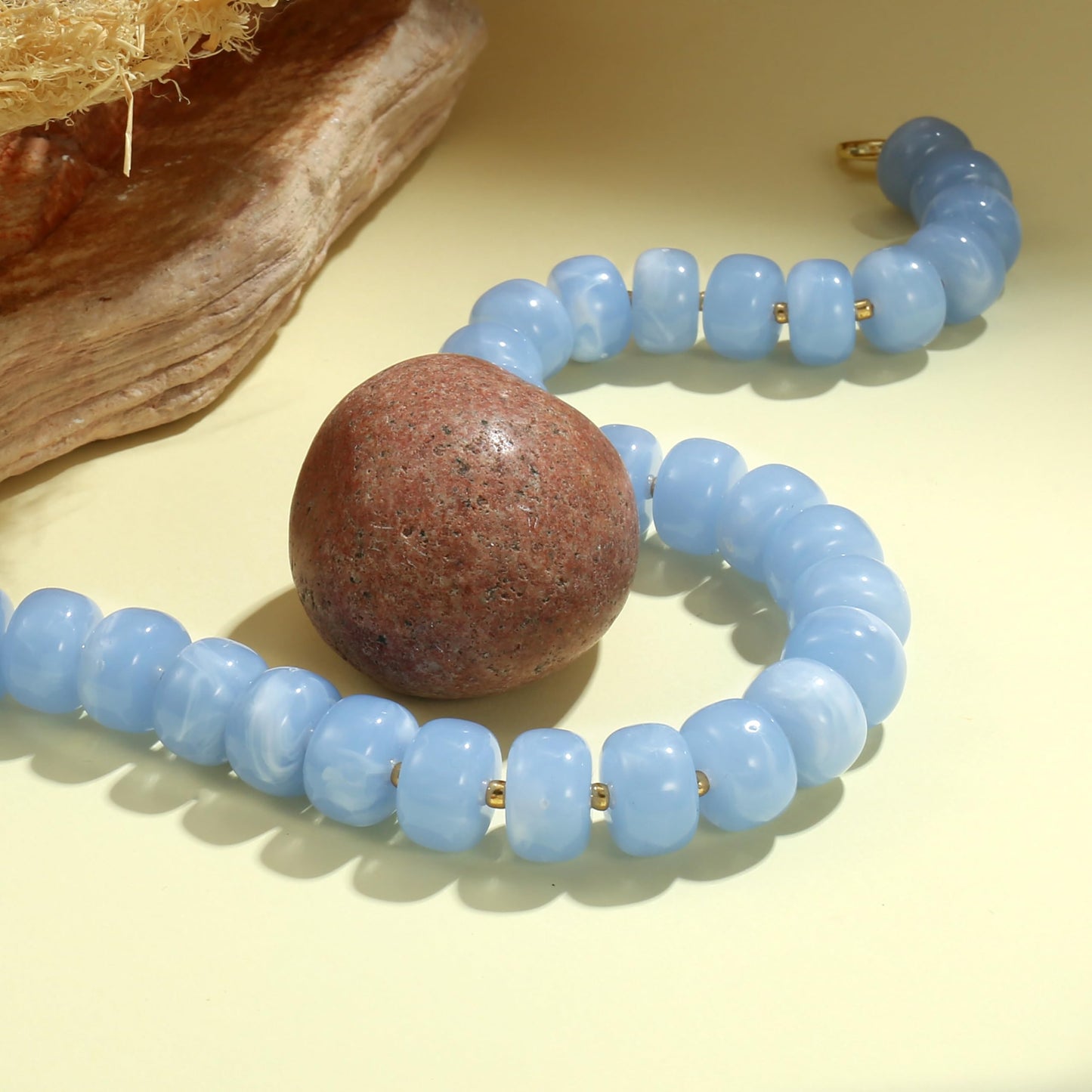 Badu Blue Chunky Beaded Necklace for Women,Acrylic Bead Choker Statement Necklace Cute Trendy Necklaces Jewelry Gifts