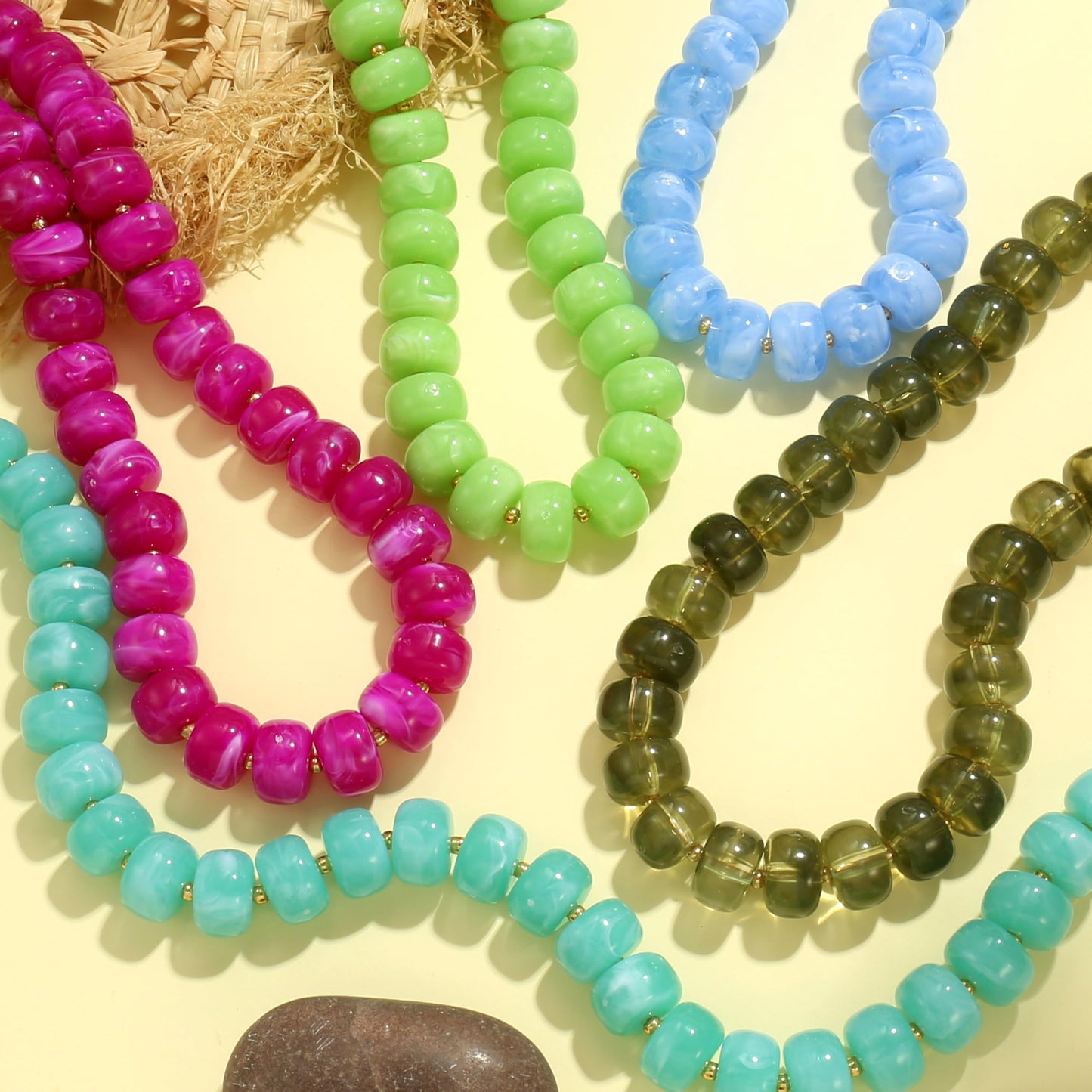 Badu Sky Blue Chunky Beaded Necklace for Women,Acrylic Bead Choker Statement Necklace Cute Trendy Necklaces Jewelry Gifts