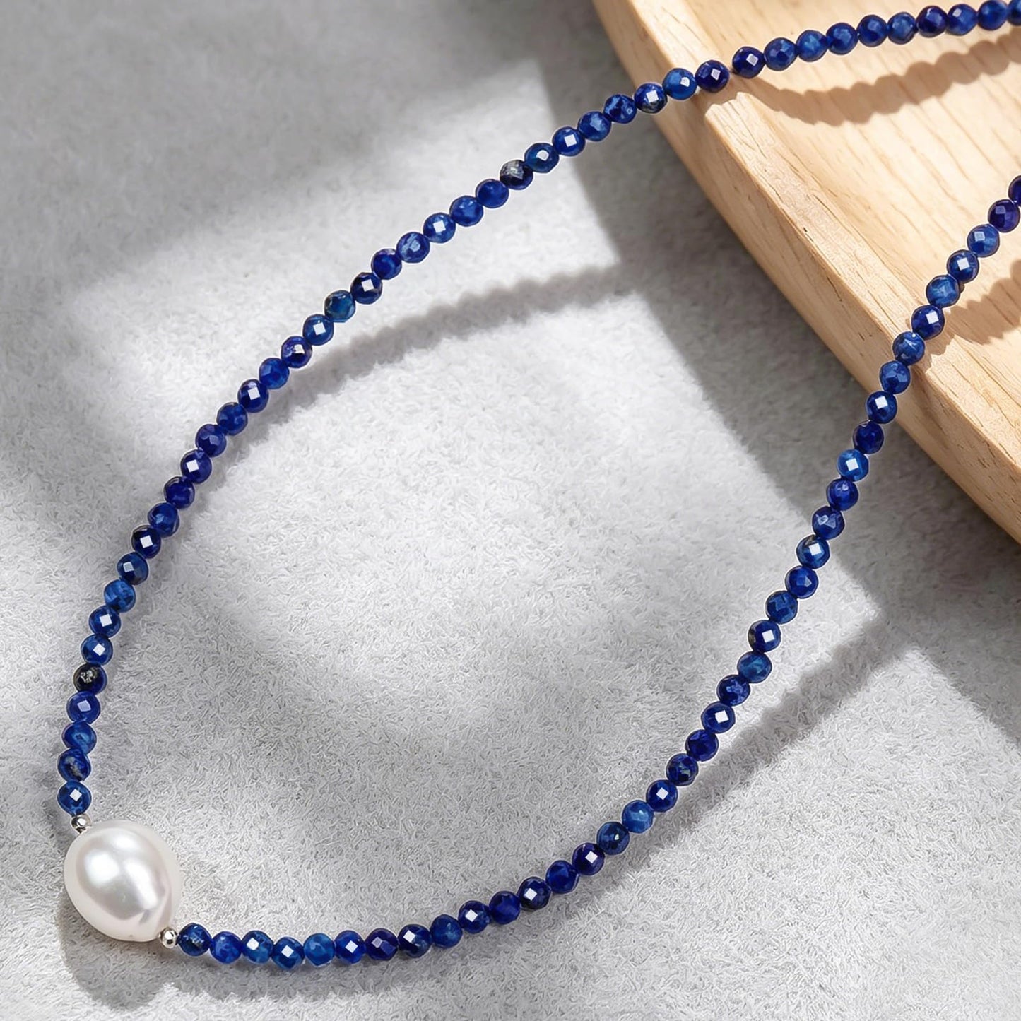 Pearl Necklaces for Women Trendy Single Pearl Necklace Natural Stone Lapis Lazuli Gemstone Beaded Choker Necklace for Women Handmade Jewelry Christmas Gift