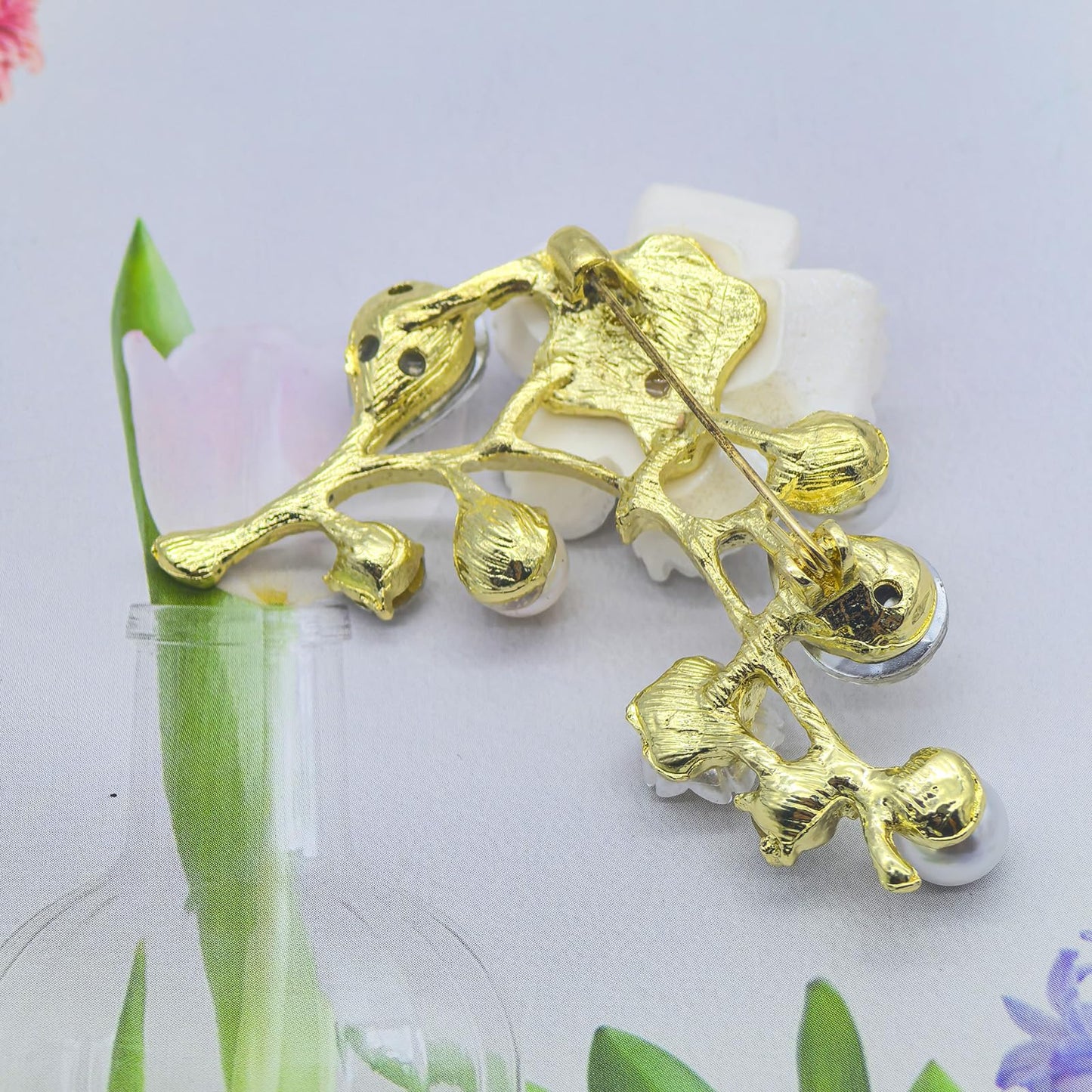 HETICA Animal Brooch for Women, Funny and Cute Flower Brooch Safety Pins Clothing Backpack Hat Decoration Enamel Pins Fashion Women Brooches and Pins Jewelry