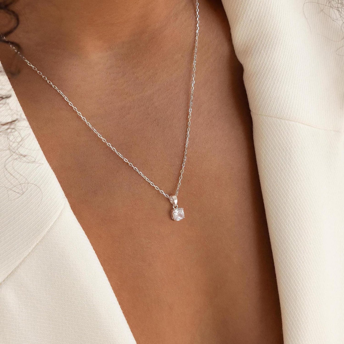 CUEZIY Dainty Necklaces for Women Cute Station Choker Necklace Cubic Zirconia Simulated Diamond Necklace Simple Layering CZ Necklace Trendy Jewelry Gifts (Square, Silver)