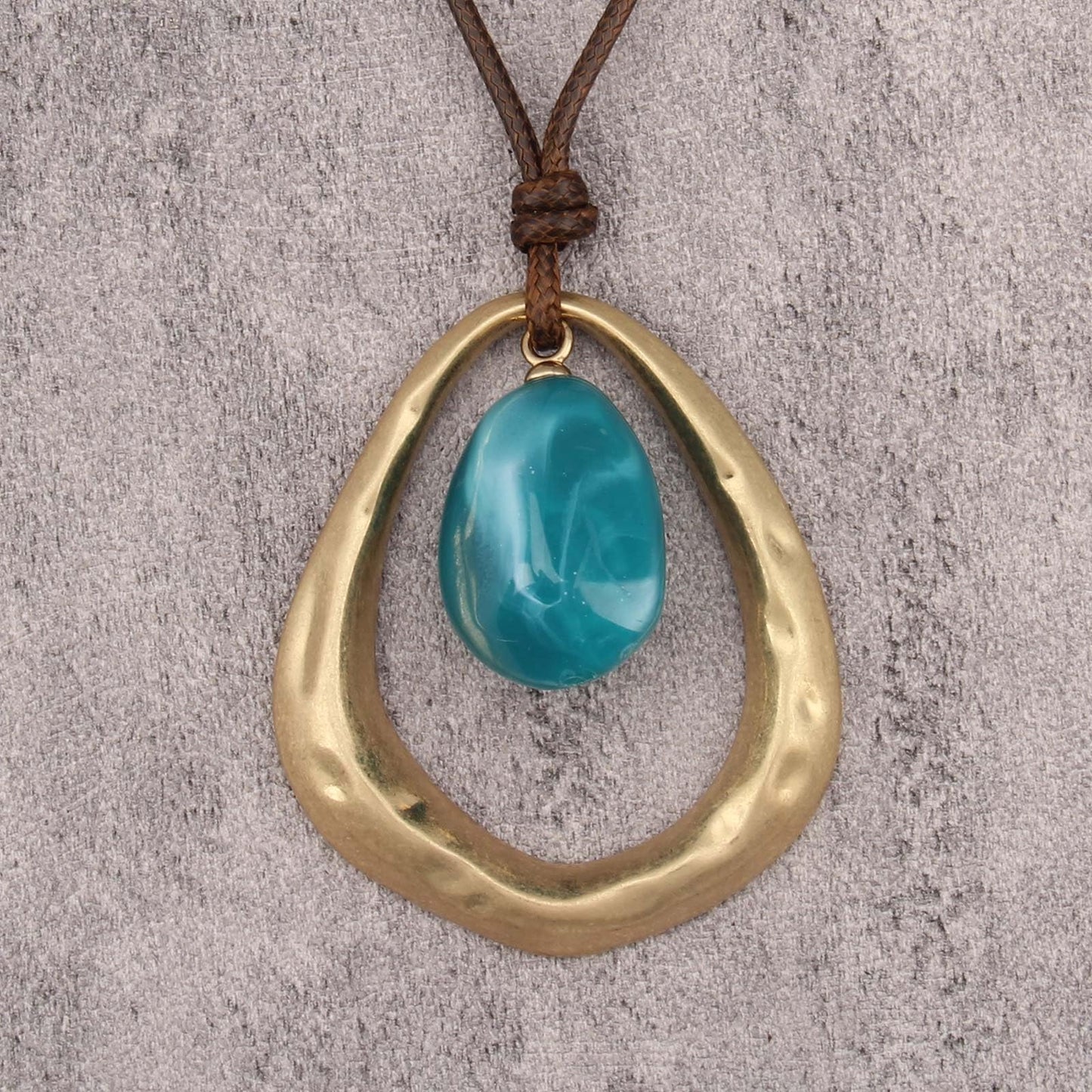 joymiao Chunky Pendant Necklace Women Boho Statement Vintage Necklace with Blue Resin Stone Gold Casual Hippie Bohemian Jewelry