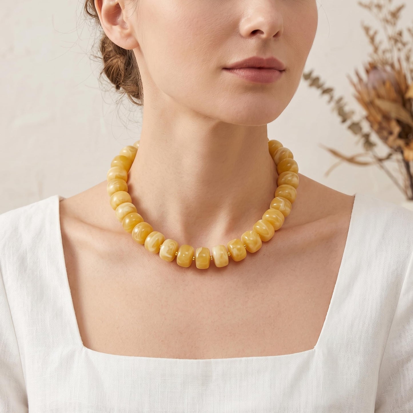 Badu Yellow Chunky Beaded Necklace for Women,Acrylic Bead Choker Statement Necklace Cute Trendy Necklaces Jewelry Gifts