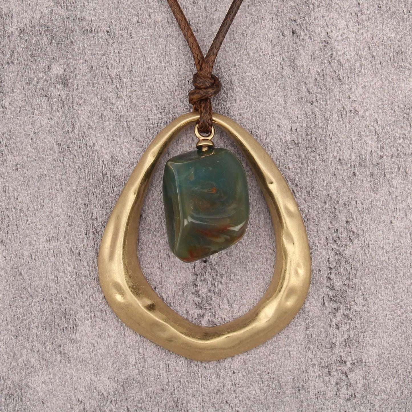 joymiao Boho Pendant Necklace for Women Gold Chunky Vintage Hippie Statement Necklace with Resin Stone Large Pendant Boho Style
