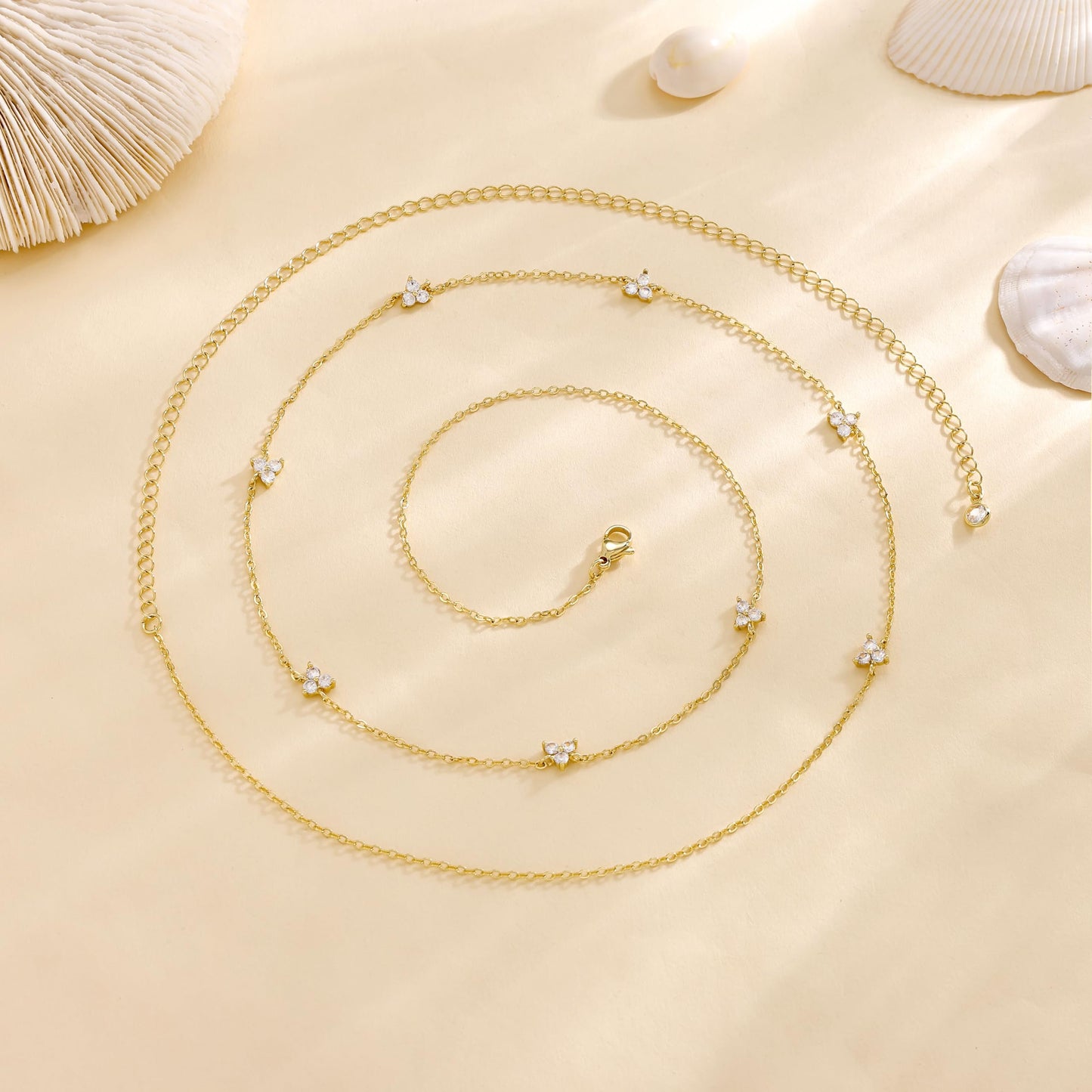 Risamil Waist Chain for Women, Dainty Gold Plated Belly Chain for The Waist Adjustable Waterproof Flower Chain Simple Body Chain Summer Jewelry Gifts for Women