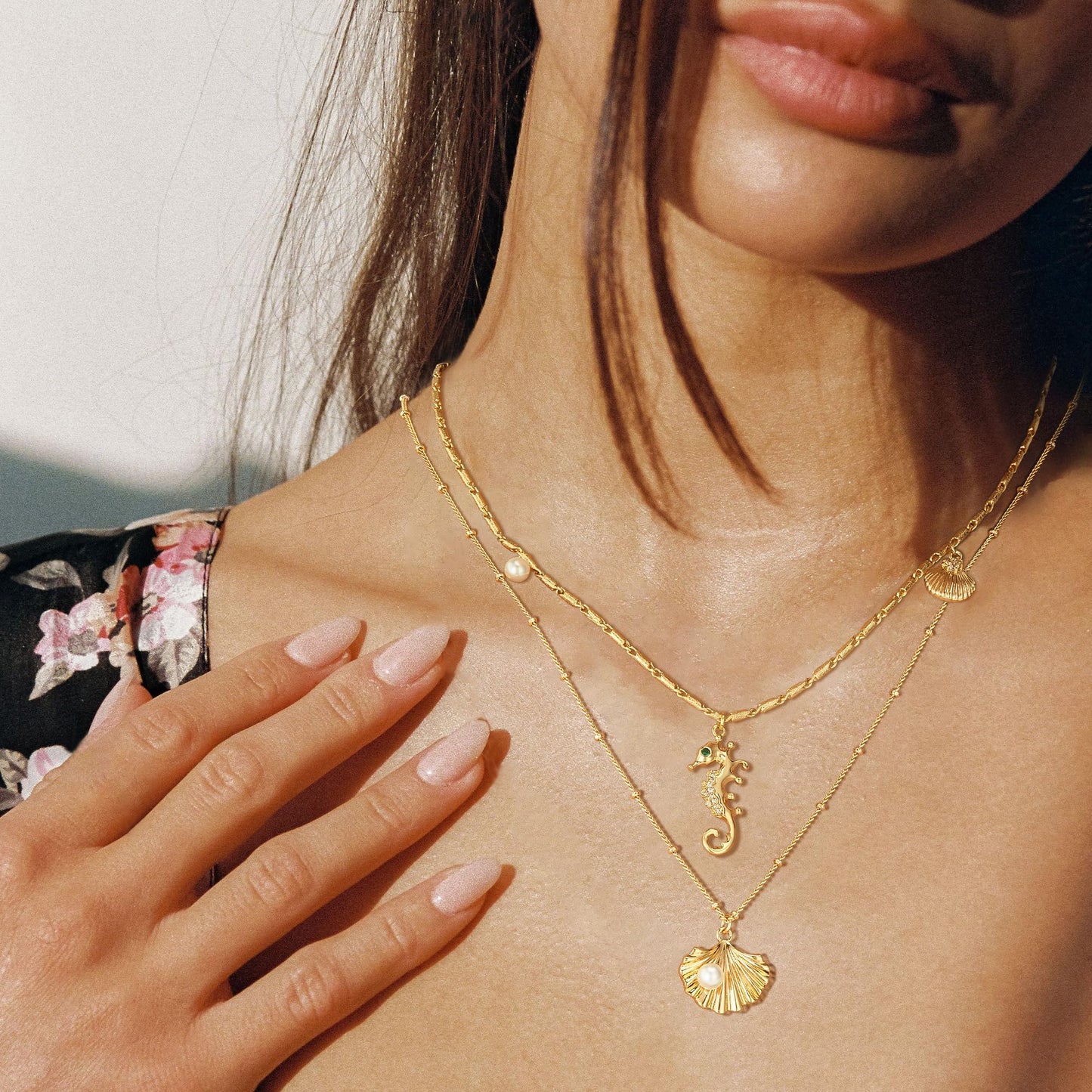MTMY Gold Starfish Necklace 14K Gold Plated Shell Conch Ocean Pendant Necklace for Women Beach Summer Jewelry(Seahorse)