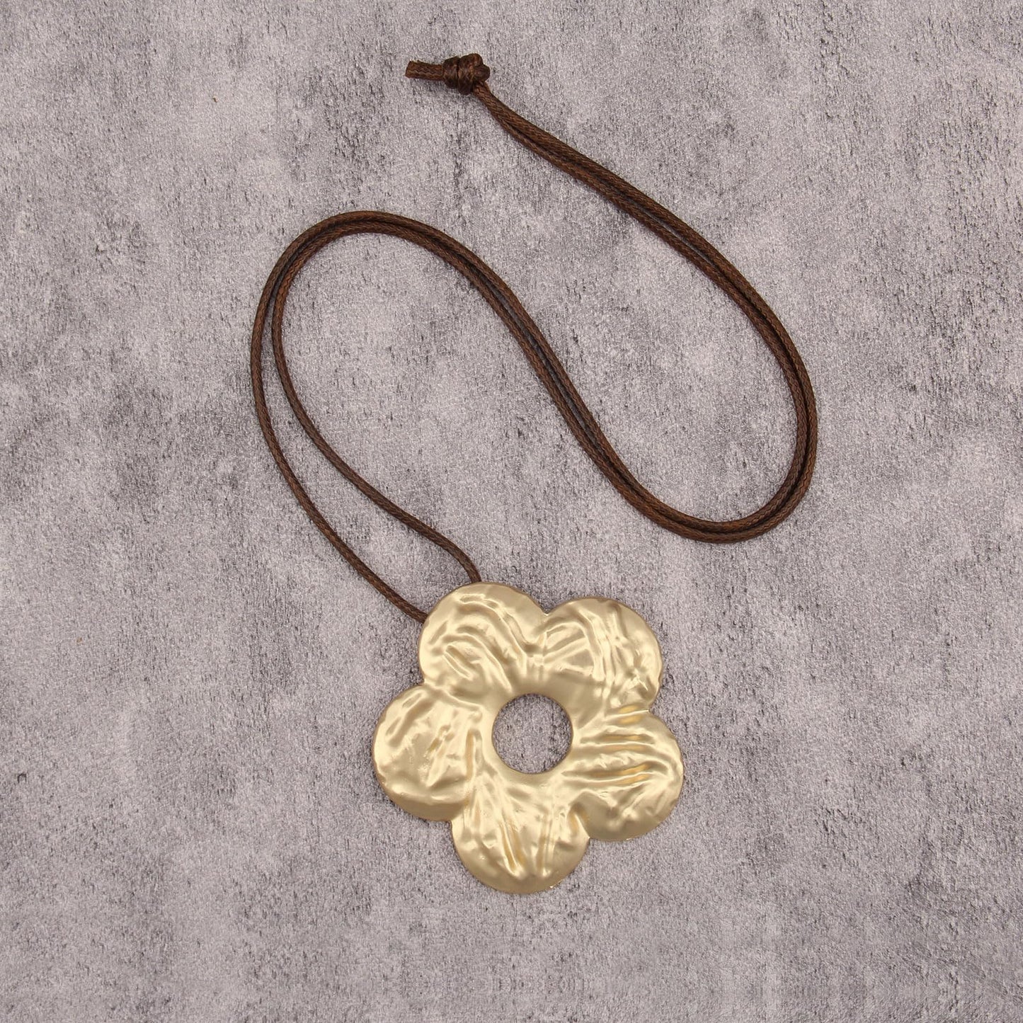 joymiao Vintage Necklace for Women Long Chunky Boho Pendant Necklace with Gold Flower Charm Hippie Statement Jewelry