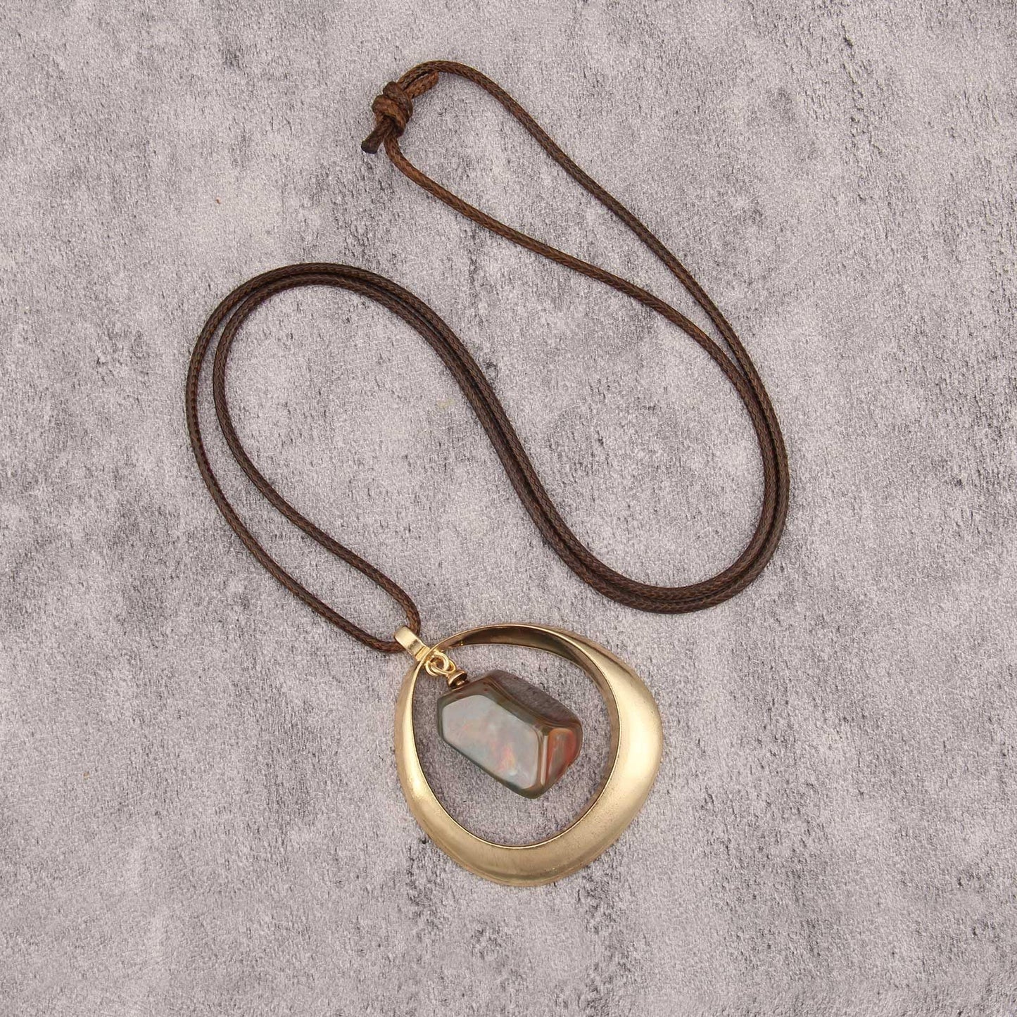 joymiao Boho Necklaces for Women Trendy Bohemian Necklaces Chunky Statement Vintage Necklace Hand Made Jewelry Gold Pendant with Resin Stone