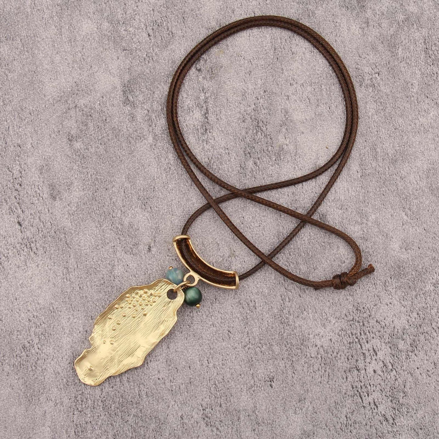 joymiao Chunky Pendant Necklace for Women Vintage Boho Statement Necklaces Large Pendant Hippie Necklace Trendy Bohemian Jewelry