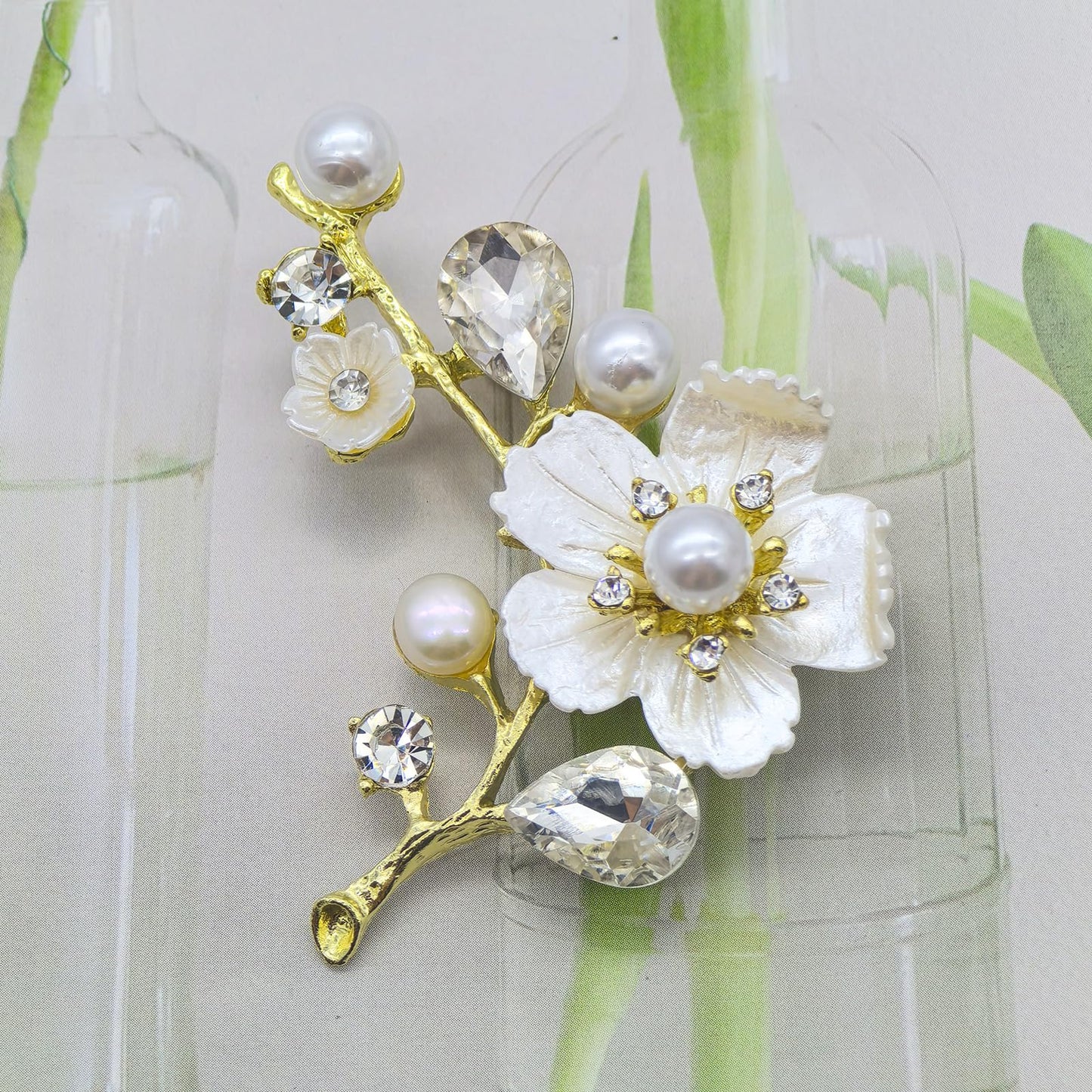 HETICA Animal Brooch for Women, Funny and Cute Flower Brooch Safety Pins Clothing Backpack Hat Decoration Enamel Pins Fashion Women Brooches and Pins Jewelry