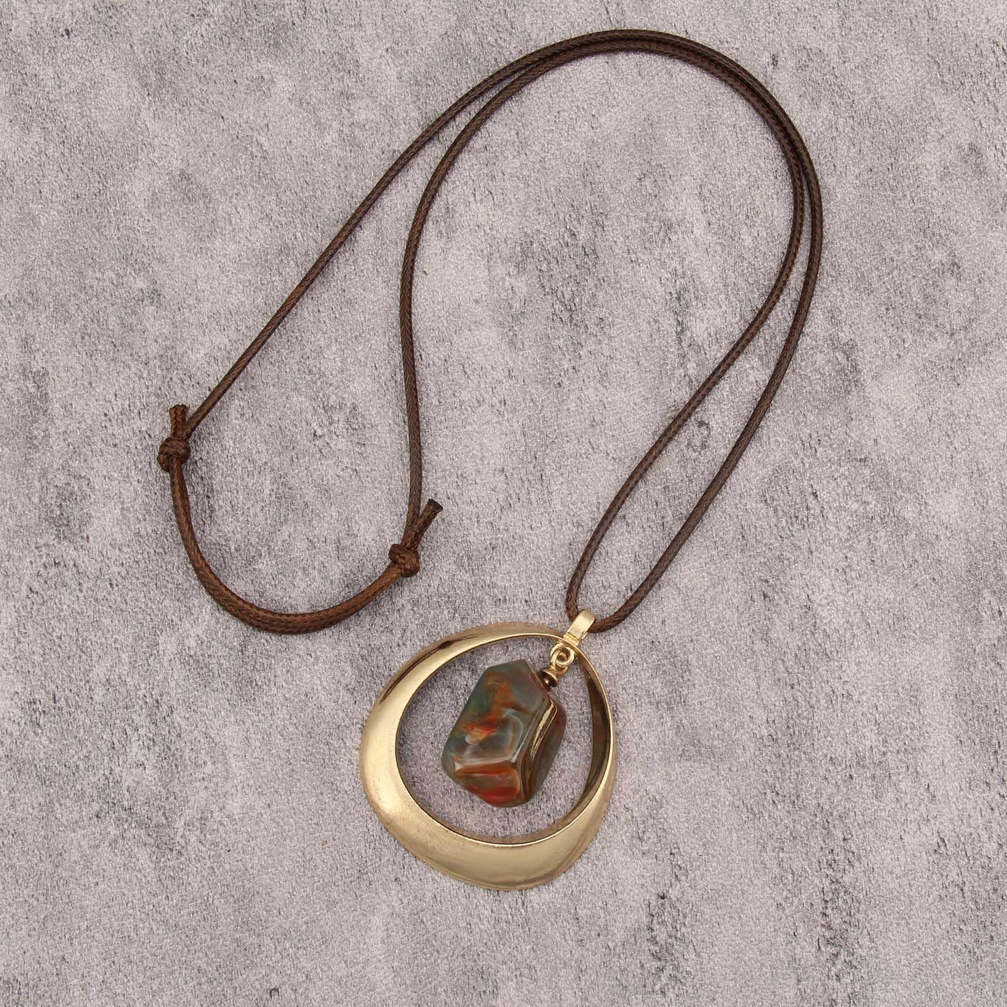 joymiao Boho Necklaces for Women Trendy Bohemian Necklaces Chunky Statement Vintage Necklace Hand Made Jewelry Gold Pendant with Resin Stone
