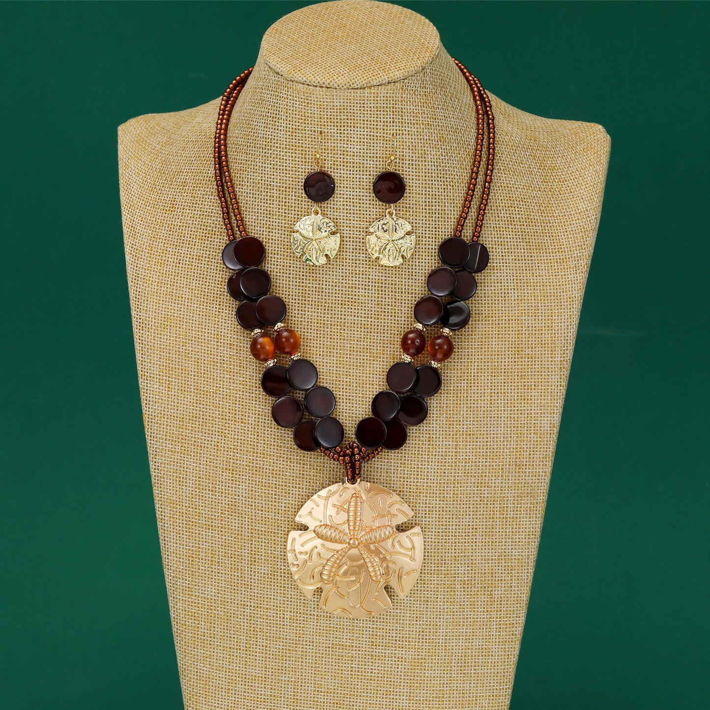 Perla Boho Starfish Necklace for Women, Chunky Layered Shell Beads Choker Necklace and Earrings Set, Ocean-Themed Summer Beach Jewelry (Brown)