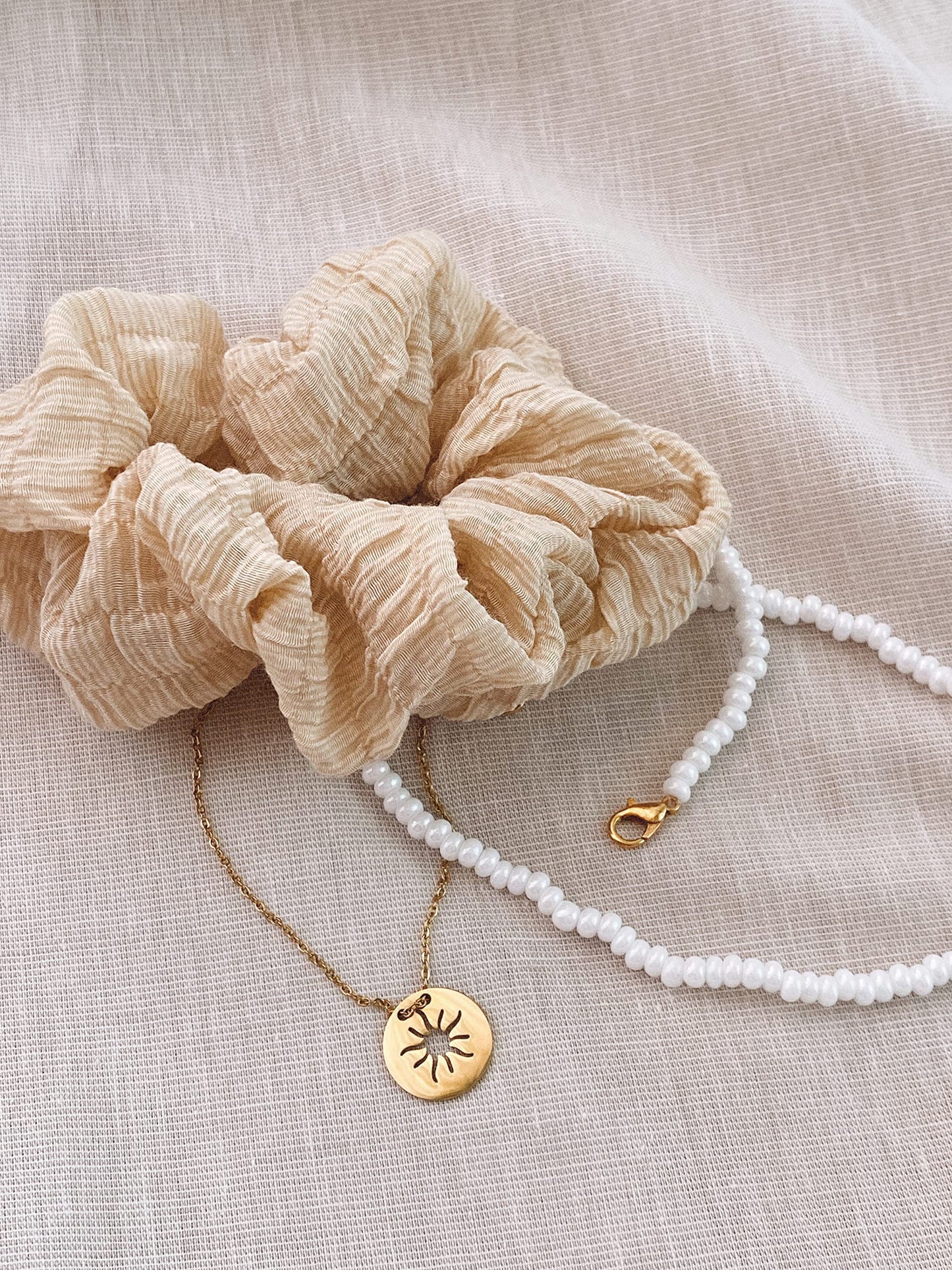LUUK LIFESTYLE Necklace for women made of quality stainless steel with sun pendant and HAPPINESS gift card, modern and trendy jewelry for summer, Mediterranean sign of vitality, lucky charm, silver