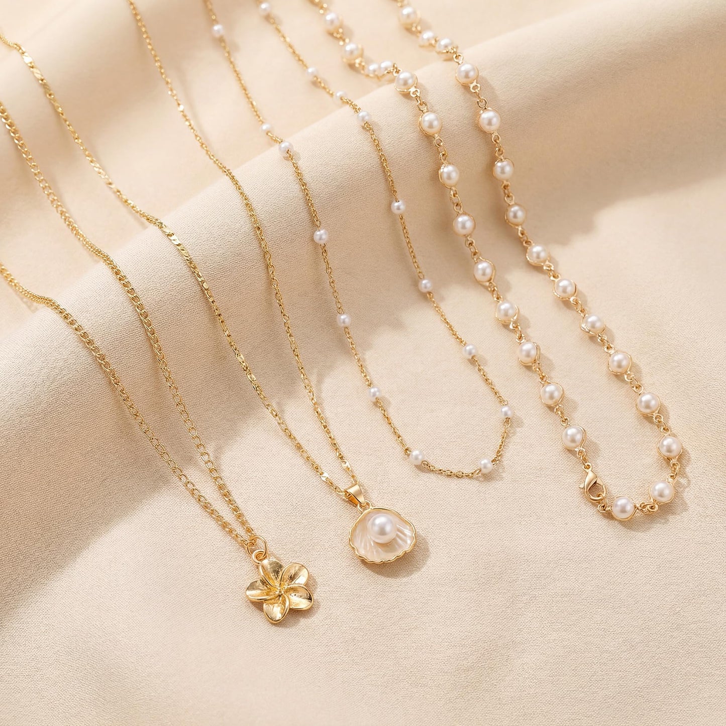 Shell Starfish Necklace for Women, Gold Plated Layered Pendant Necklace with Pearl Conch Charms, Boho Coastal Summer Beach Vacation Jewelry Gifts(Pearl)