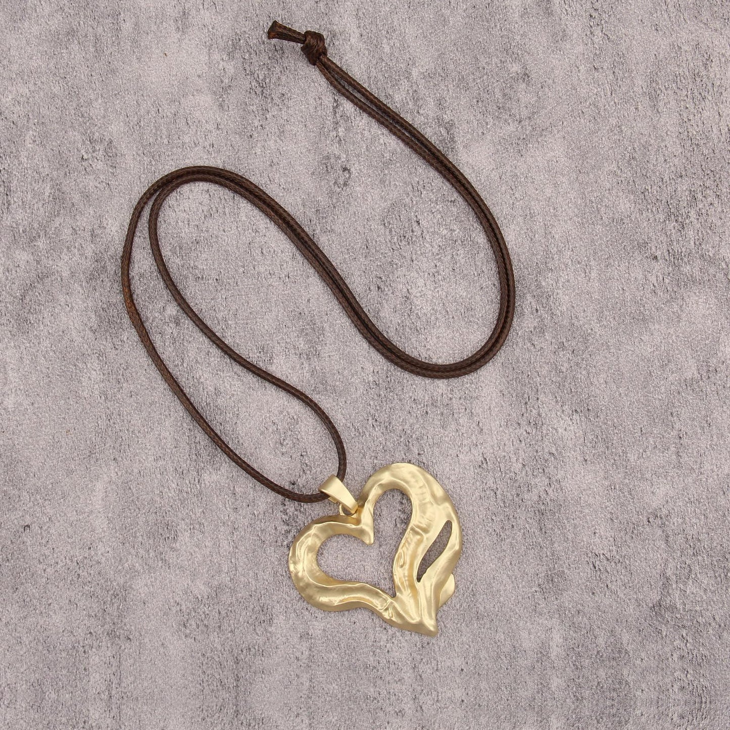 joymiao Bohemian Necklace for Women Long Boho Pendant Necklace with Large Gold Irregular Heart Vintage Hippie Statement Necklaces