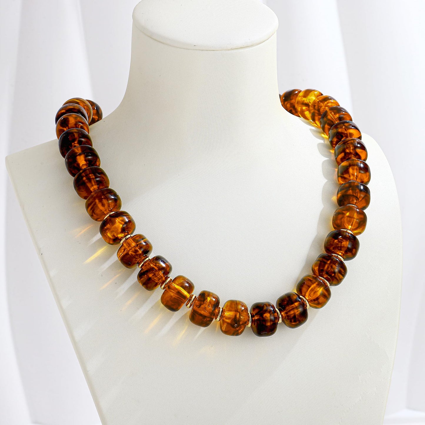 WOWORAMA Vintage Brown Beaded Necklace for Women Chunky Resin Beads Necklaces Statement Chunky Choker Necklace Trendy Boho Jewelry