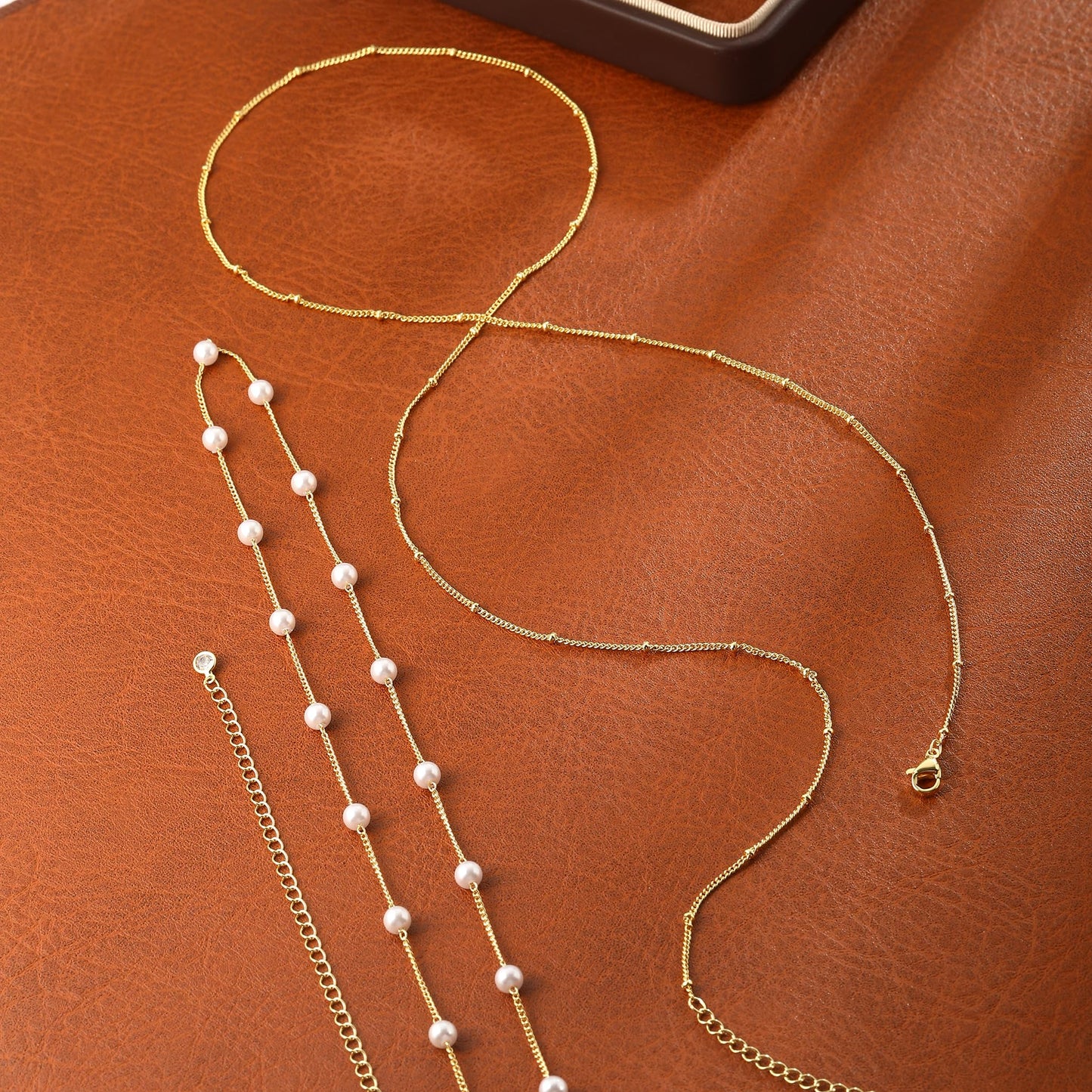 SUFOPE Gold Waist Chain for Women Dainty Pearls Belly Chain Adjustable Layered Bikini Belly Beads for the Waist Waterproof Beach Accessories Body Chain Jewelry Gifts