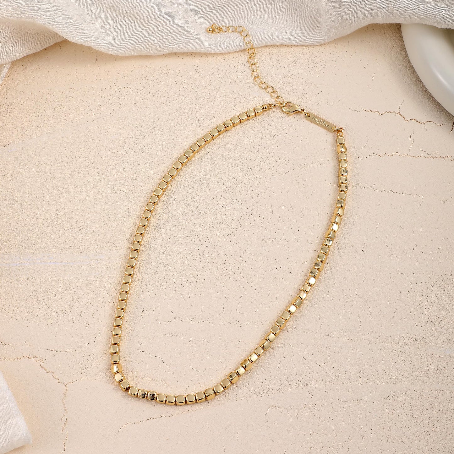 Sajidos Gold Plated Plastic Beaded Necklaces for Women 14K Gold Plated Bead Chunky Heart Charm Pendant Necklace Handmade Trend Fashion Jewelry Gifts