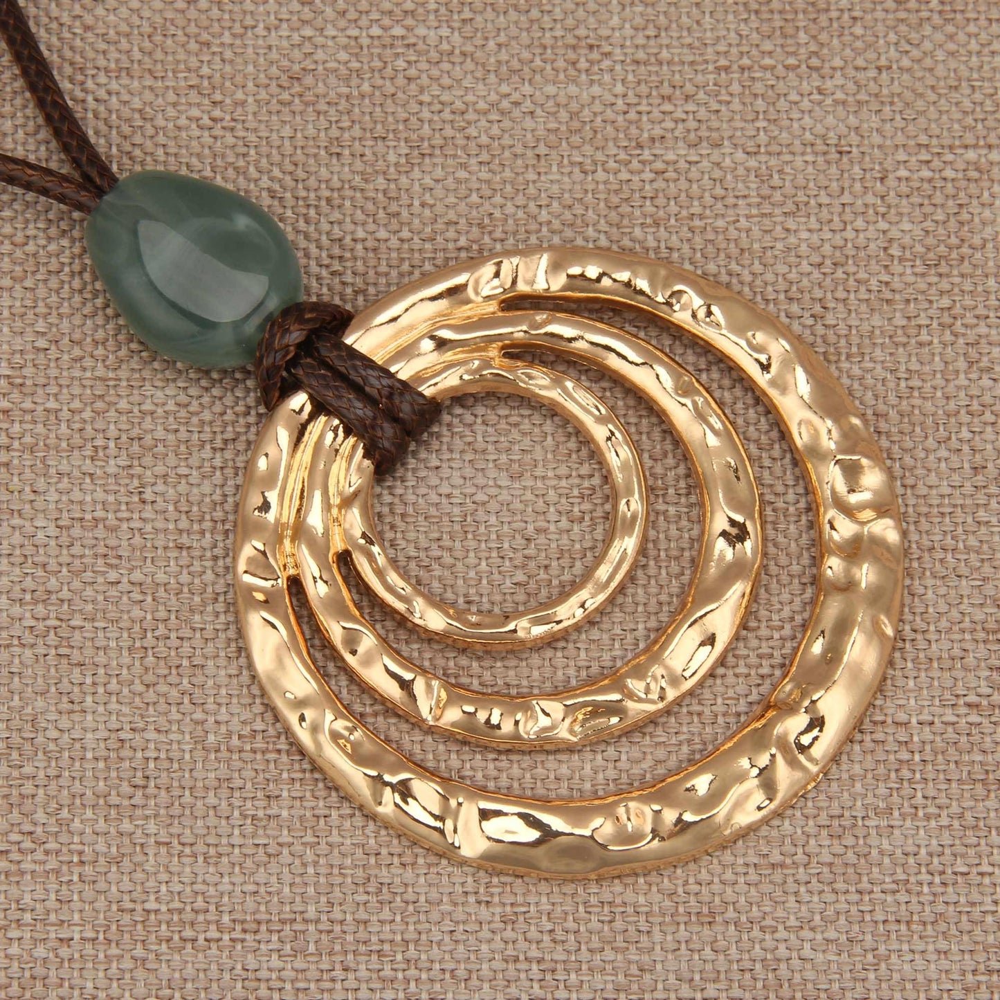 joymiao Chunky Pendant Necklace for Women Bohemian Vintage Statement Necklace Gold Boho Circle Necklaces trendy Handmade Hippie Jewelry