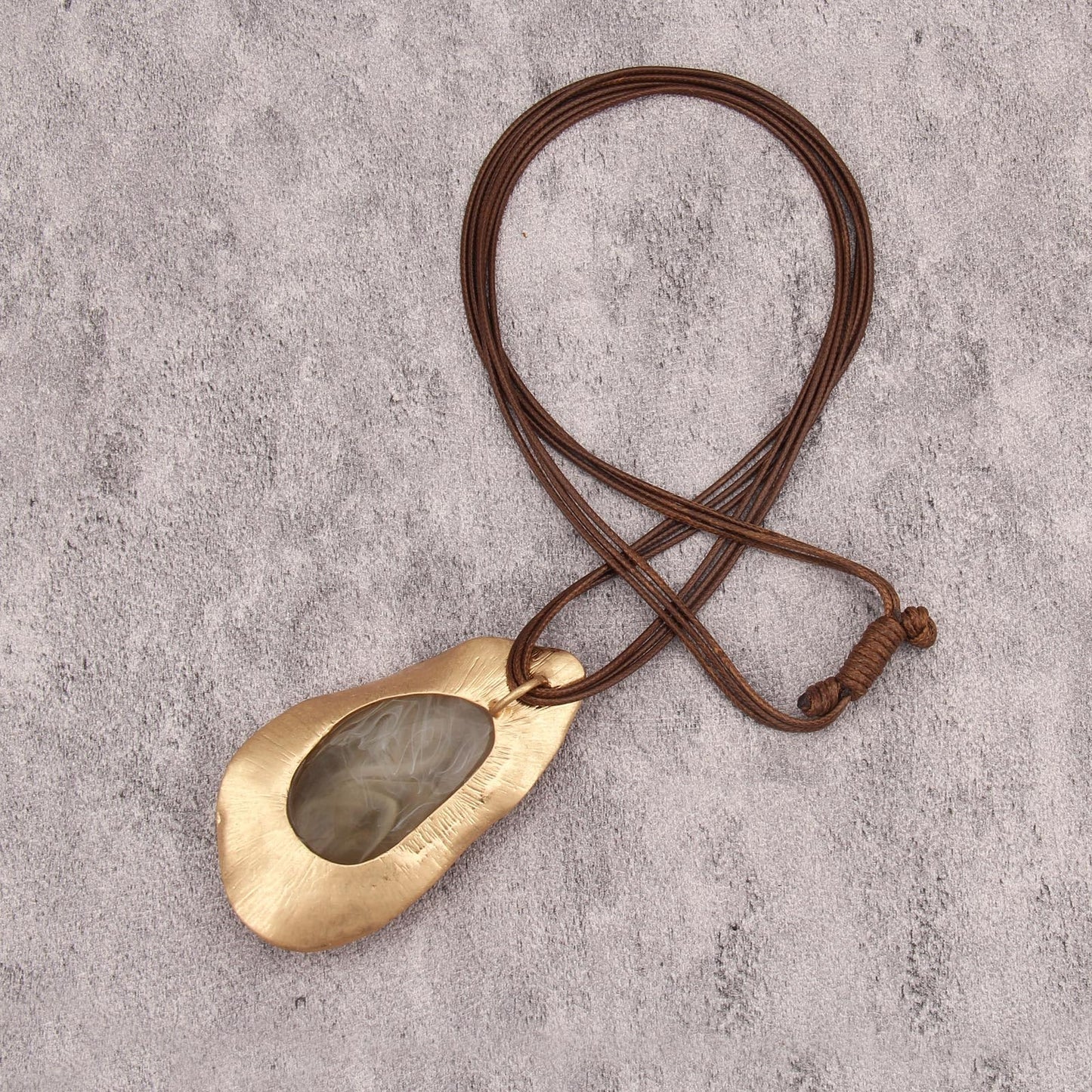 joymiao Vintage Necklace Boho Chunky Necklace for Women Long Pendant Necklace with Large Chunky Pendant Hippie Bohemian jewelry