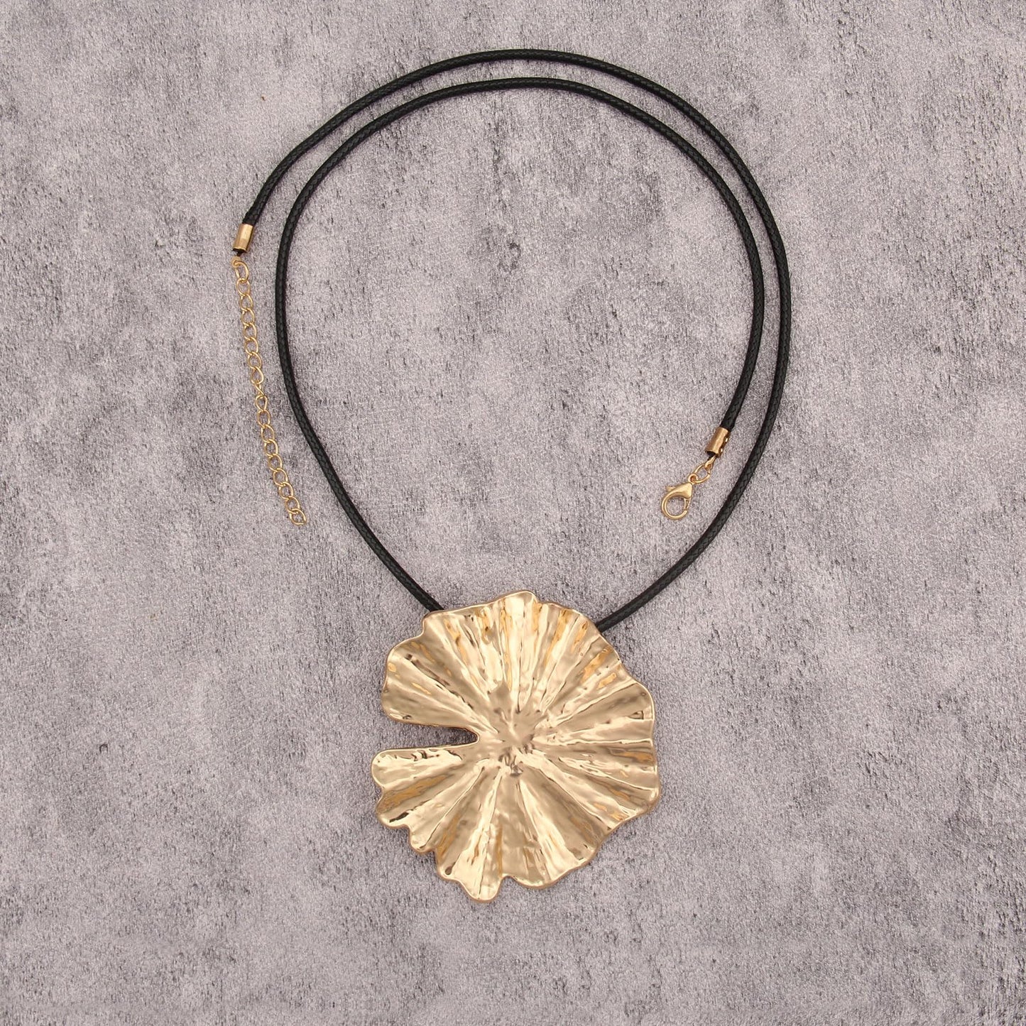 joymiao Large Pendant Necklaces for Women Boho Long Necklace Chunky Boho Necklaces for Women Long Wrap Choker Necklace with Gold Pendant Vintage Jewelry