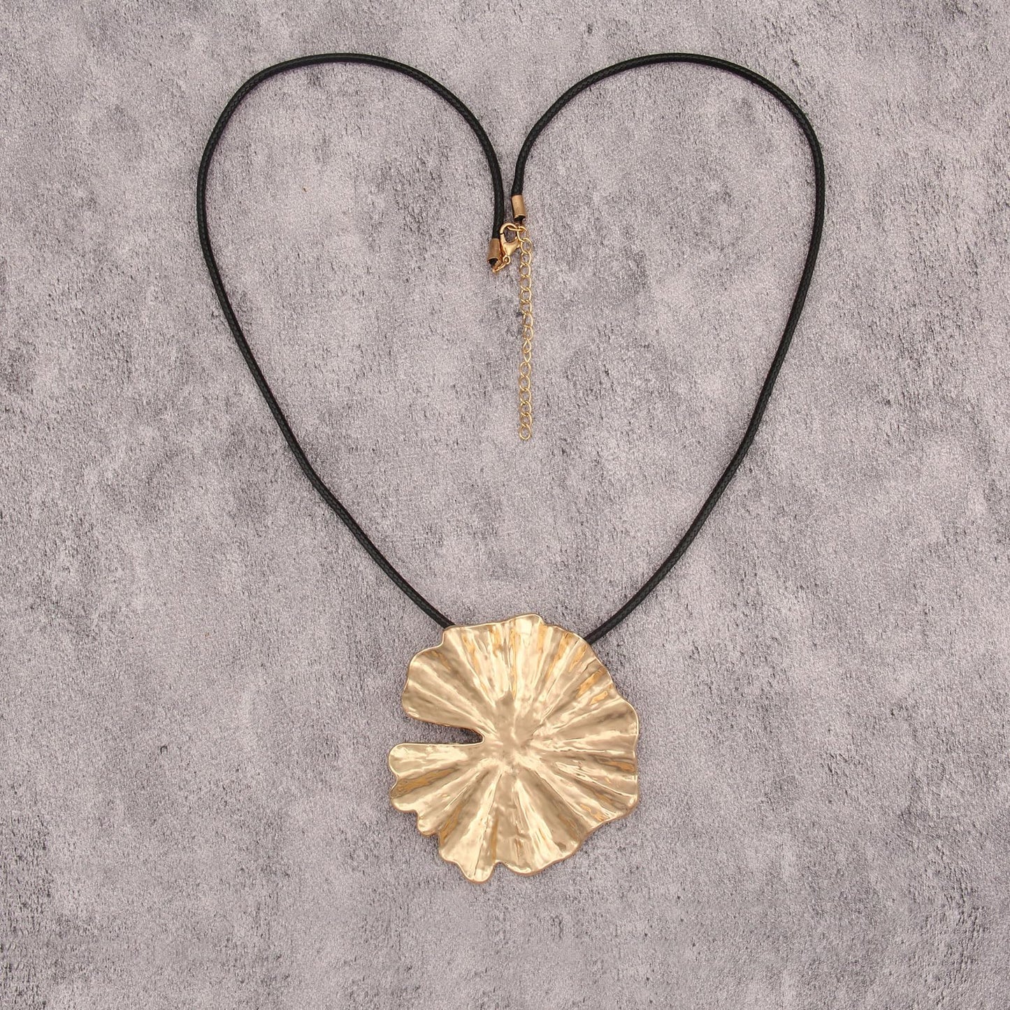 joymiao Large Pendant Necklaces for Women Boho Long Necklace Chunky Boho Necklaces for Women Long Wrap Choker Necklace with Gold Pendant Vintage Jewelry