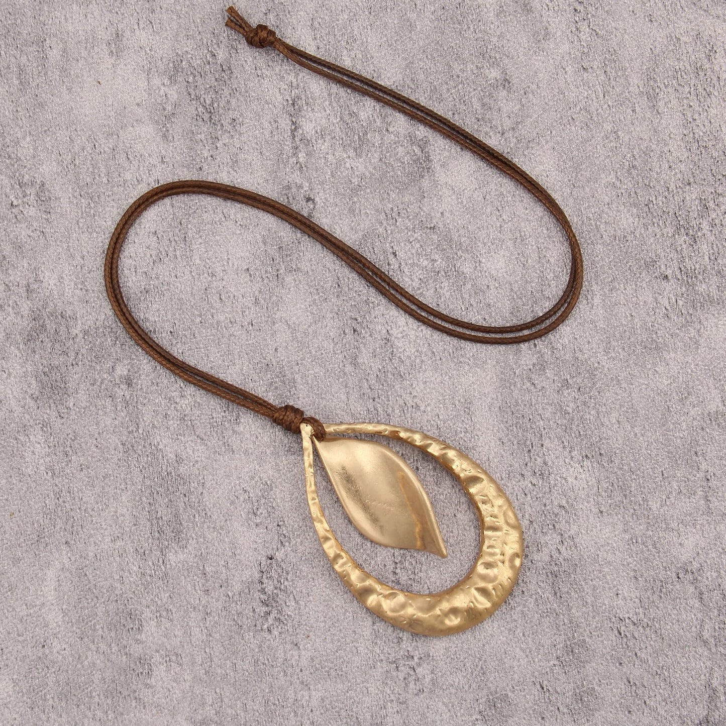 joymiao Long Pendant Necklace for Women Chunky Vintage Bohemian Statement Necklace with Large Gold Pendant Hippie Jewelry