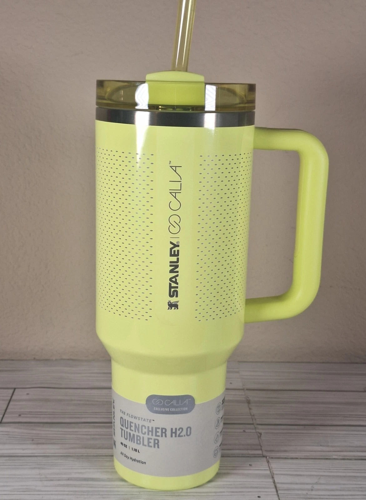 Stanley 40oz FlowState Quencher Tumbler