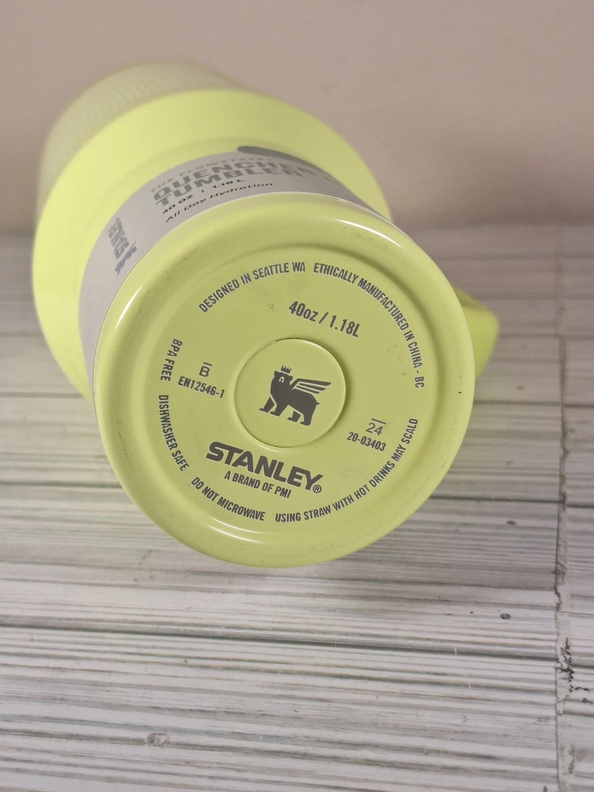 Stanley 40oz FlowState Quencher Tumbler
